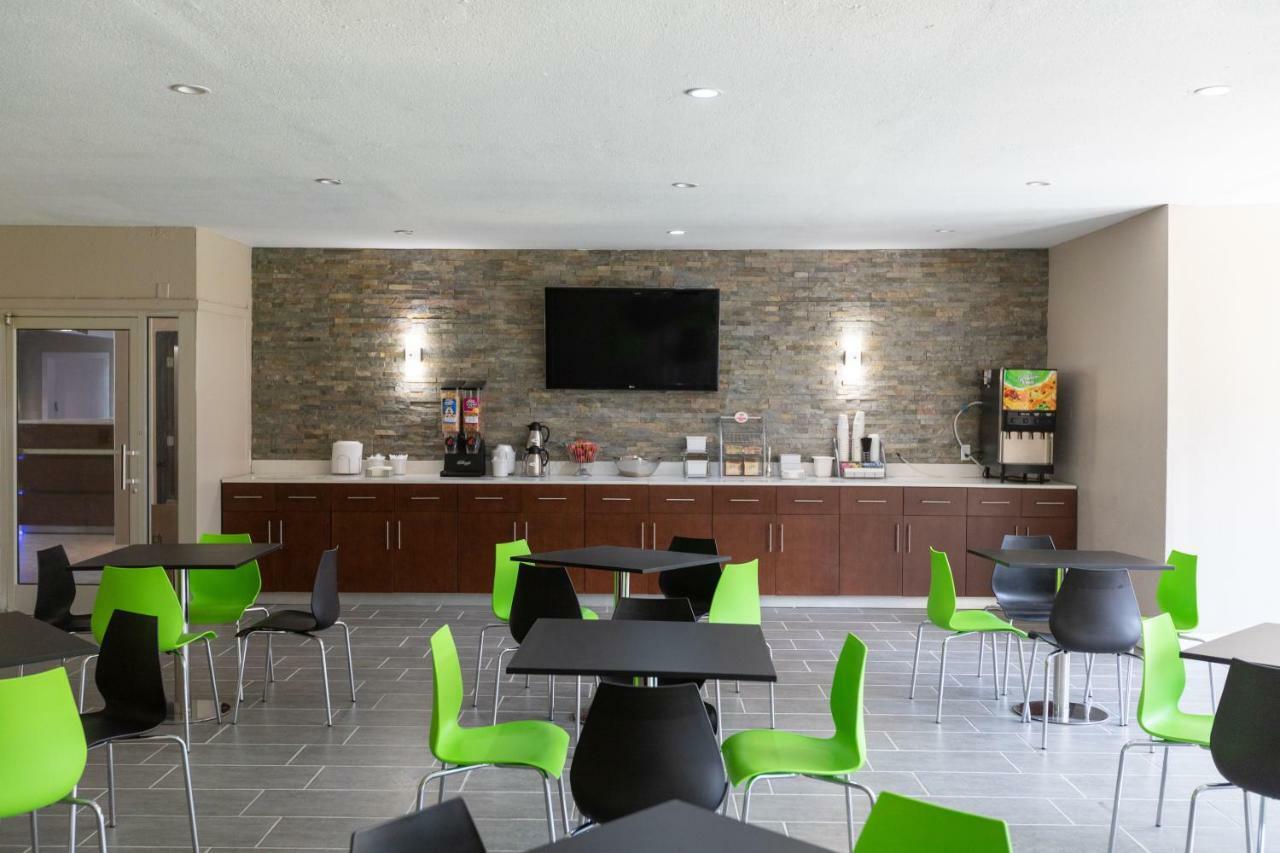Motel Super 8 By Wyndham Goldsboro Exterior foto
